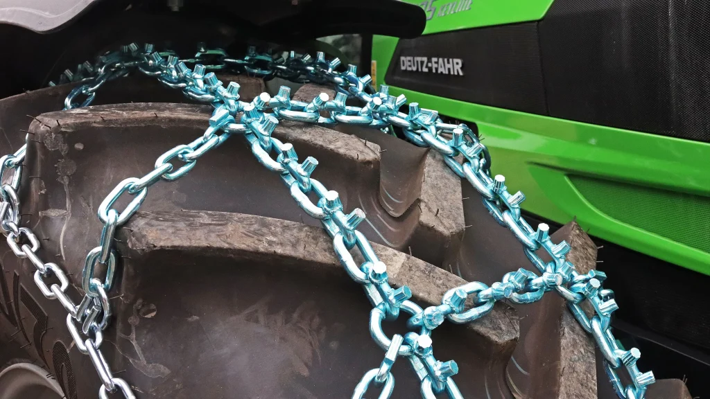 Łańcuchy śniegowe z kolcami pewag powernet do traktorów 1
